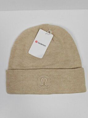 NWT Lululemon Logo Cuffed Knit Beanie in Beige